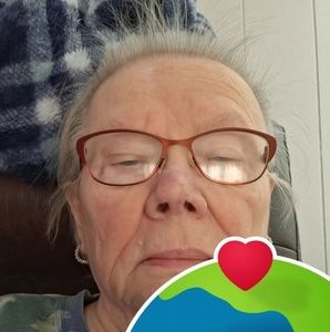 Meet your Posher, Lois